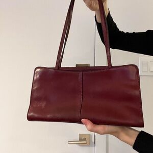 Elegant Burgundy Leather Shoulder Bag